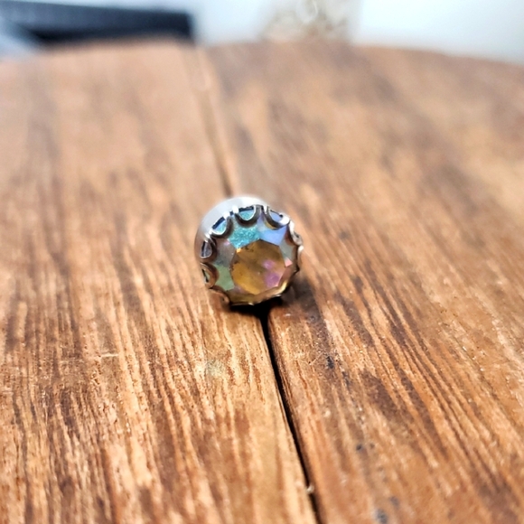 P271 Aurora Borealis Could Be Used As Button Or Pendant Eye Catching Glam - Picture 1 of 2